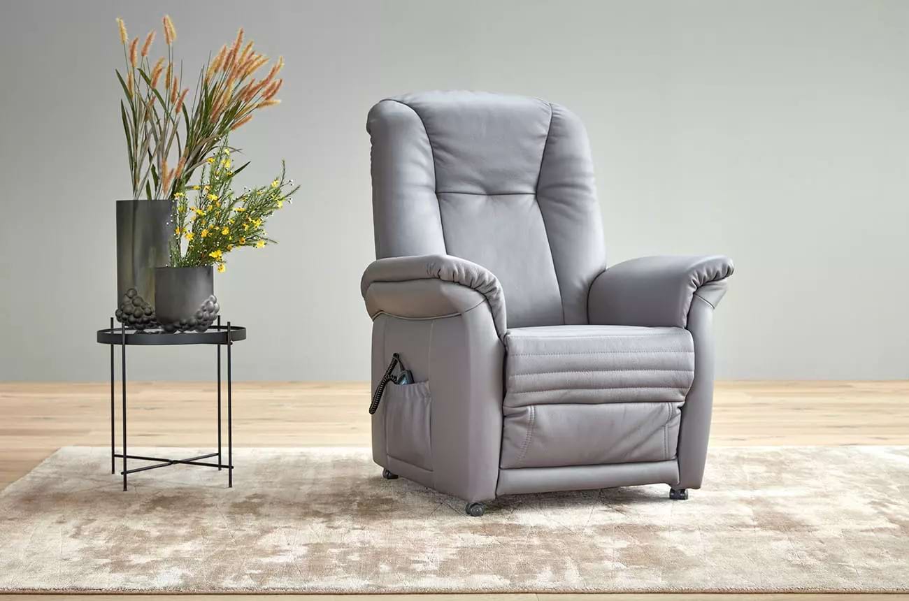 Cumulus Vario 7706 Funktionssessel 3-motorig mit Aufstehhilfe