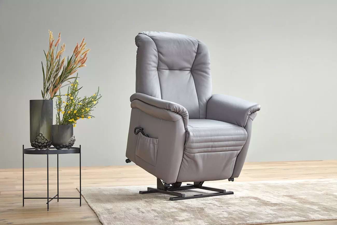 Cumulus Vario 7706 Funktionssessel 3-motorig mit Aufstehhilfe