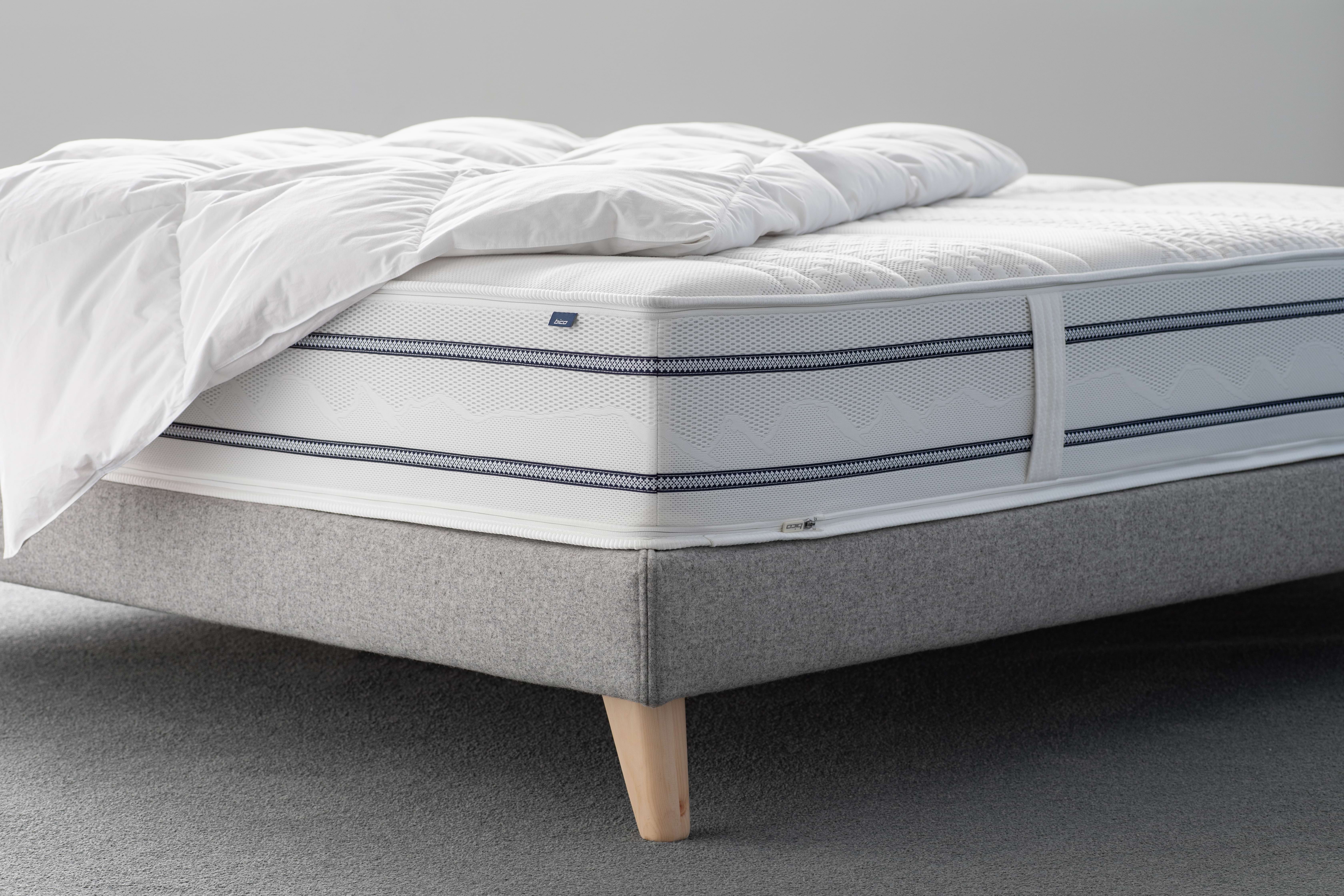 Moebel, Bett, Matratze