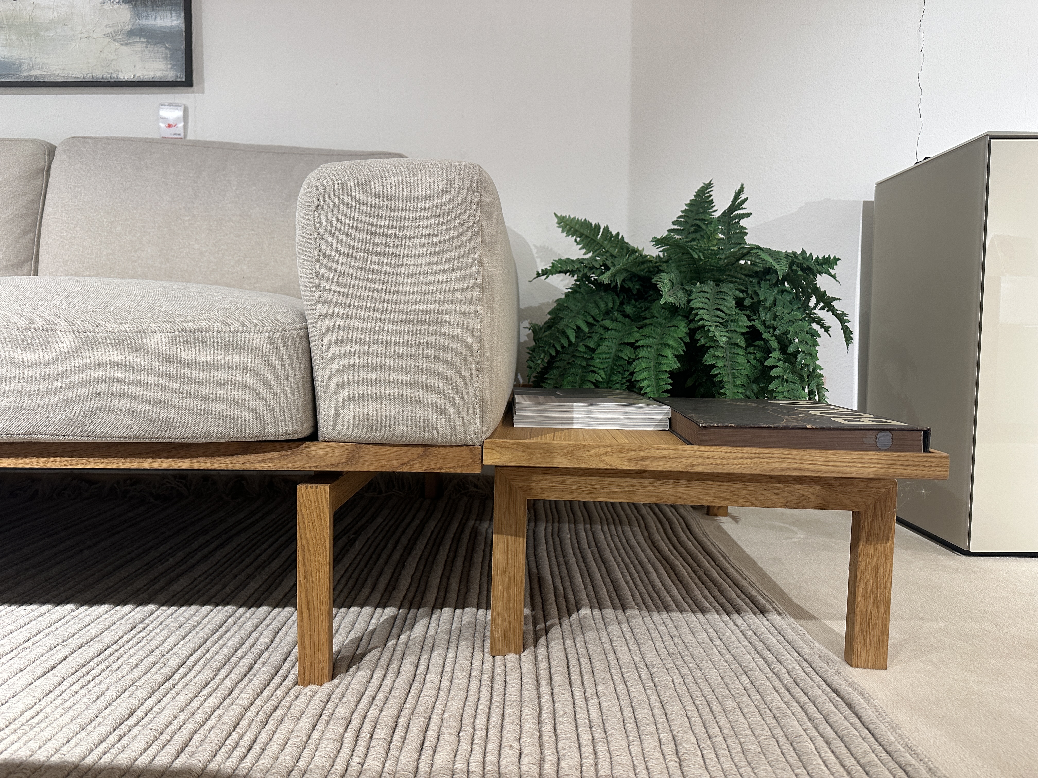 Kaffeetisch, Mobiliar, Tabelle, Wohnzimmer, Innenarchitektur