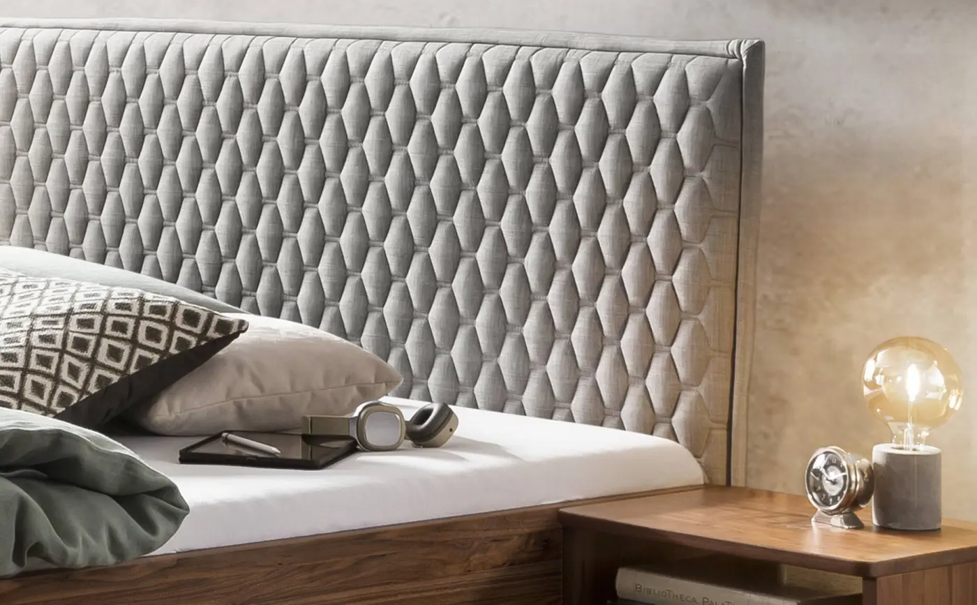 Hasena Massivholzbett SARA - 160x200 cm Fuss: 20 - Nussbaum, geölt