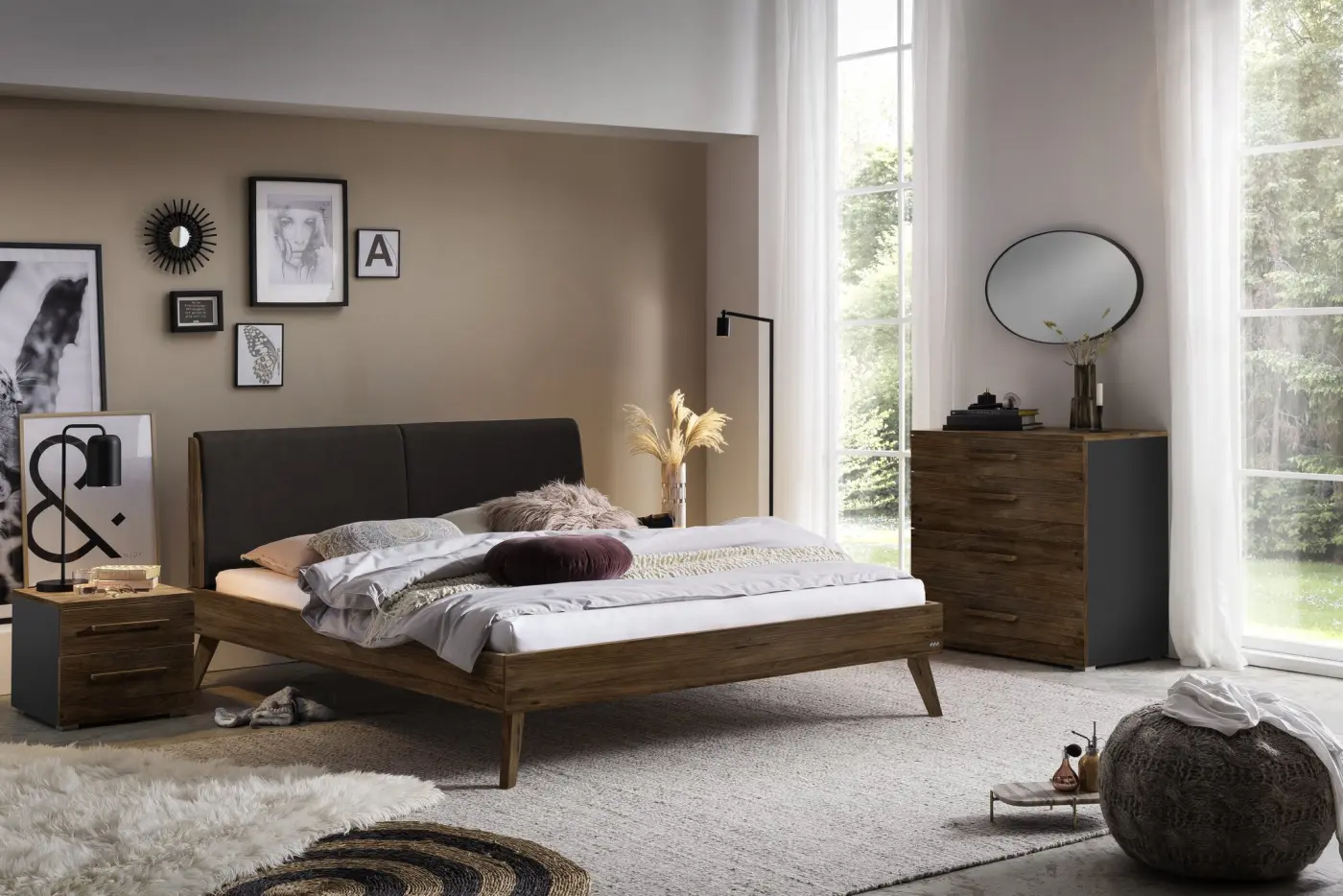 Hasena Massivholzbett SIMONE - 160x200 cm Fuss: 20 - Nussbaum, geölt