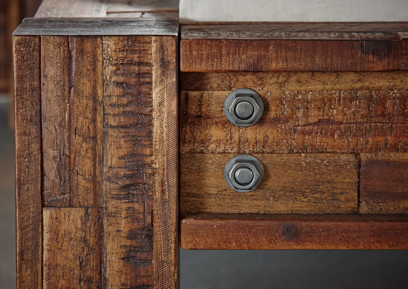 Hasena Massivholzbett SAN LUCA - 140x200 cm Fuss: 20 - Akazie Vintage brown, lackiert