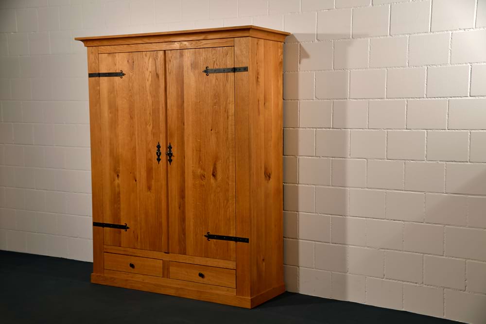 Massivholzschrank Andrian Wildeiche 155x189x54.5 cm