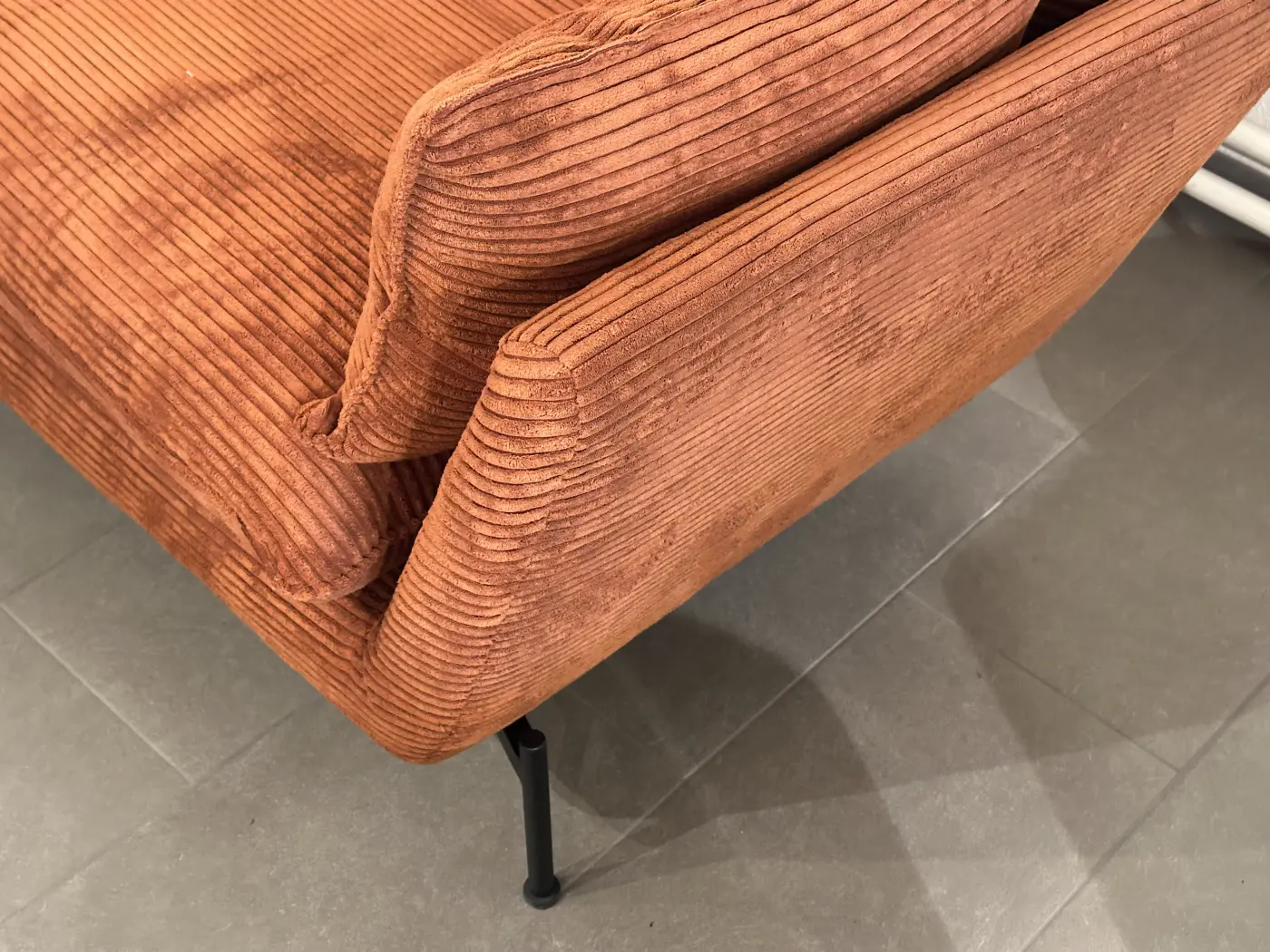 Hasle Lux 2-Sitzer Sofa mit Cordstoff