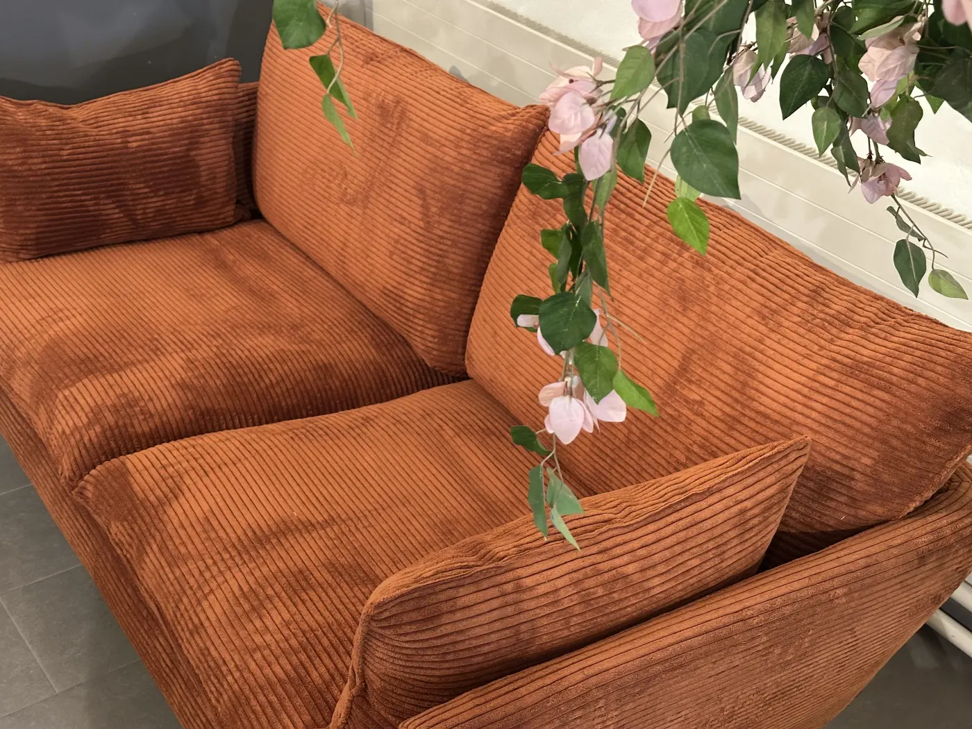 Hasle Lux 2-Sitzer Sofa mit Cordstoff