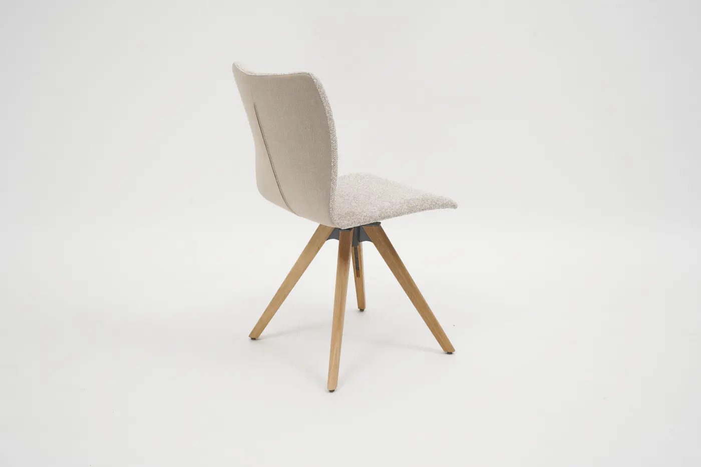 Stuhl Olivia mit Kreuzfuss