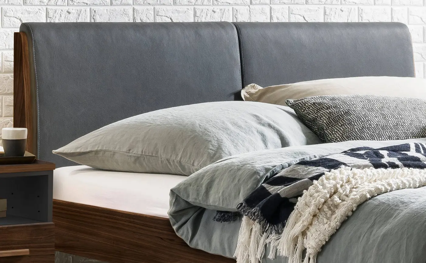 Hasena Massivholzbett PIETRO - 140x200 cm Fuss: 20 - Nussbaum, geölt